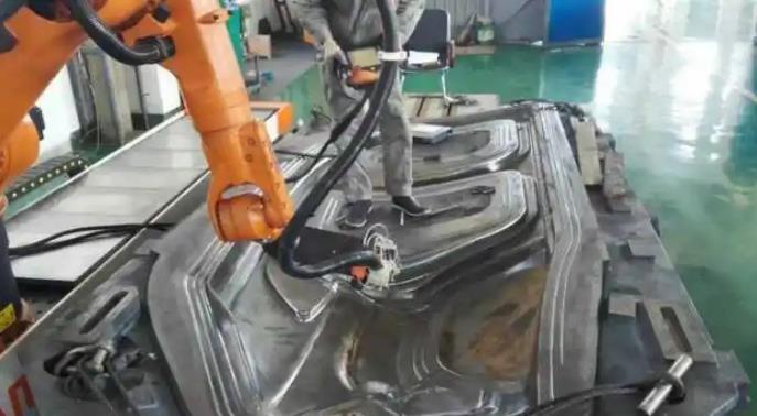 汽车“添寿之星”？激光淬火如何成为汽车行业的“技术新宠”？
